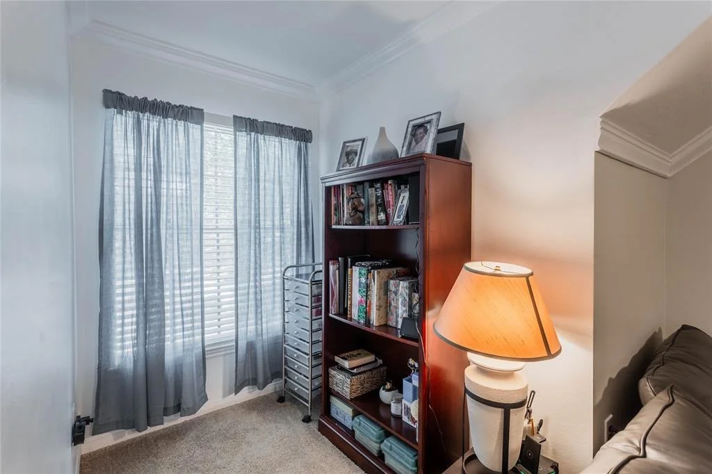 Photo of 6918 River Road