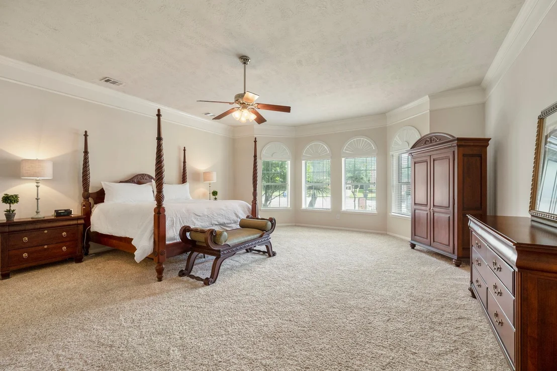 Photo of 6615 Haughton Drive