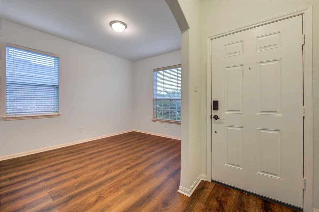 Photo of 1033 Texas Timbers Drive