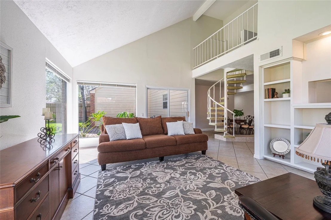 Photo of 16419 Laurelfield Drive