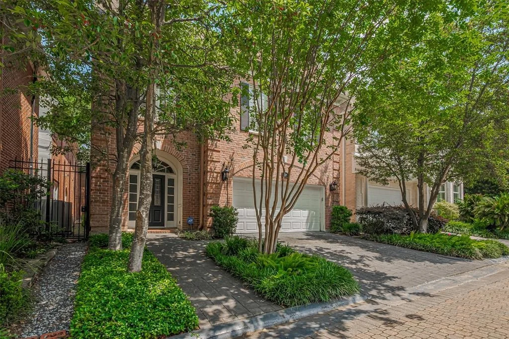 Photo of 237 Sugarberry Circle
