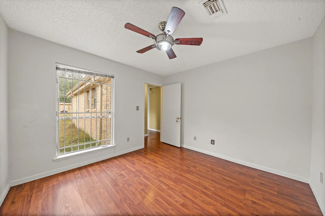 Photo of 10714 Sherburne Drive