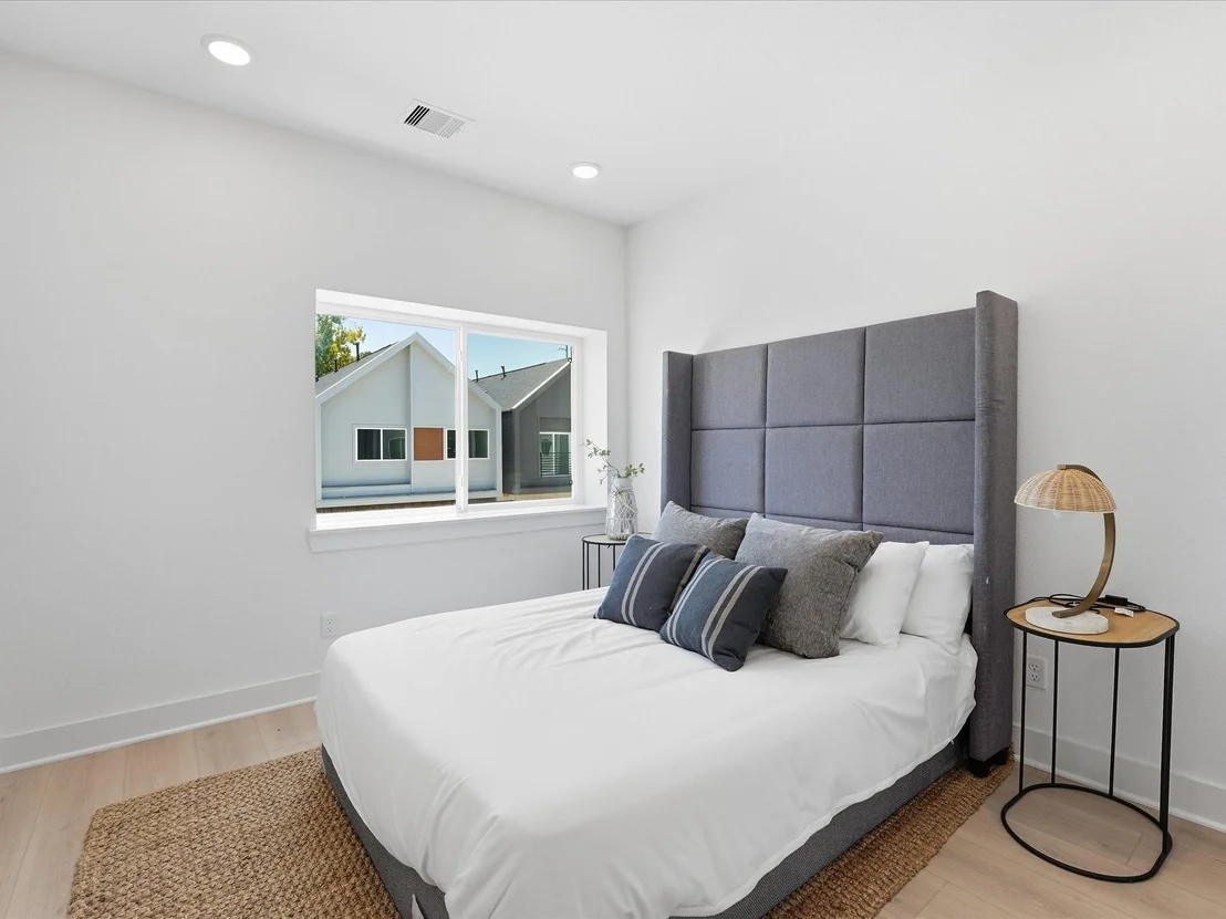 Photo of 1014 Upside Wheatley Lane