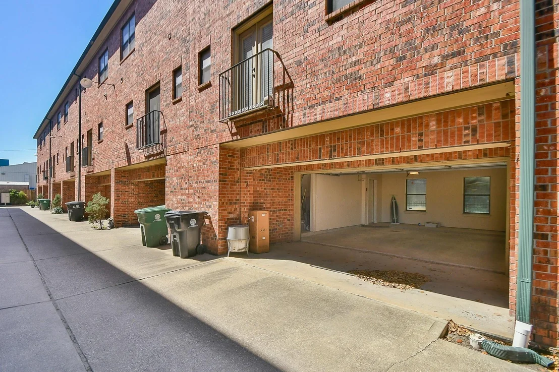 Photo of Unit A at 2422 Navigation Boulevard
