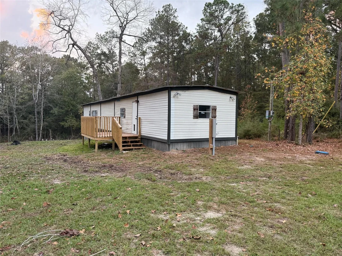 Photo of 279 White Oak Circle
