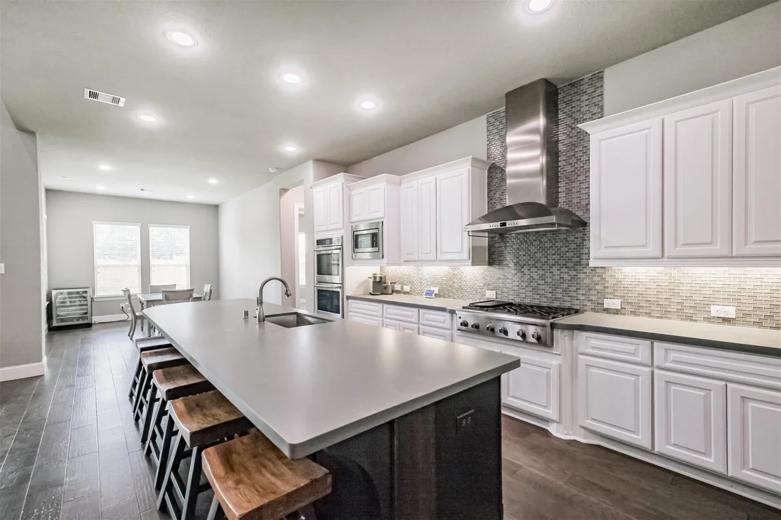 Photo of 3722 Edison Lane
