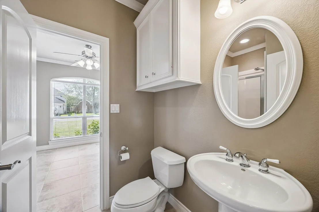 Photo of 17412 Waterview Drive