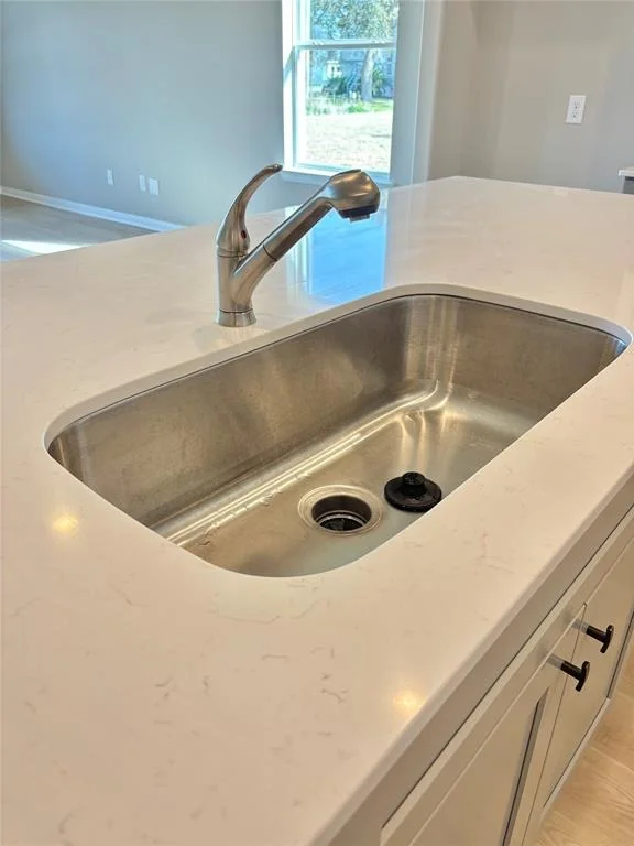 Photo of 607 W Bayshore Drive