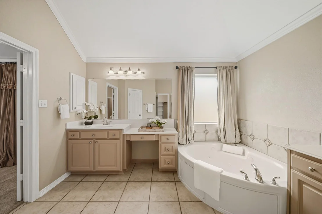 Photo of 2107 Upland Shadows Drive