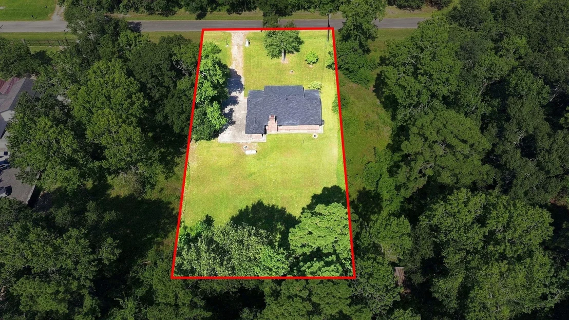 Photo of 18813 Woodridge Drive