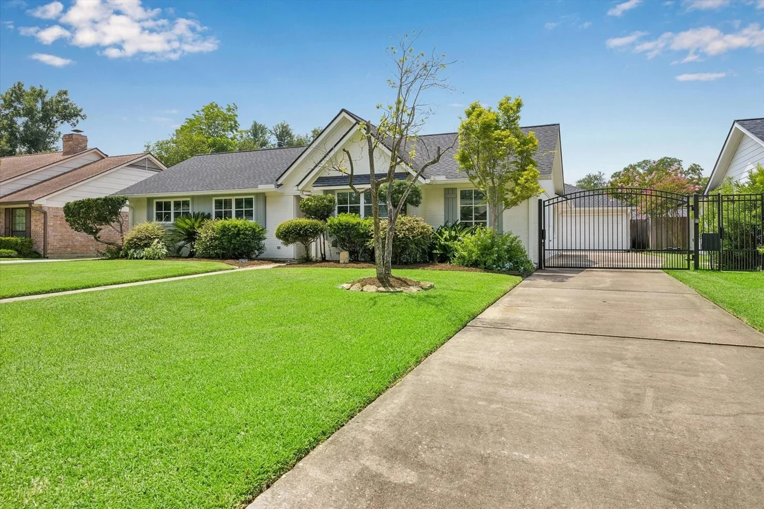 Photo of 2315 Elmgate Drive