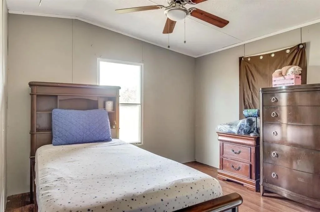 Photo of 505 Road 5202