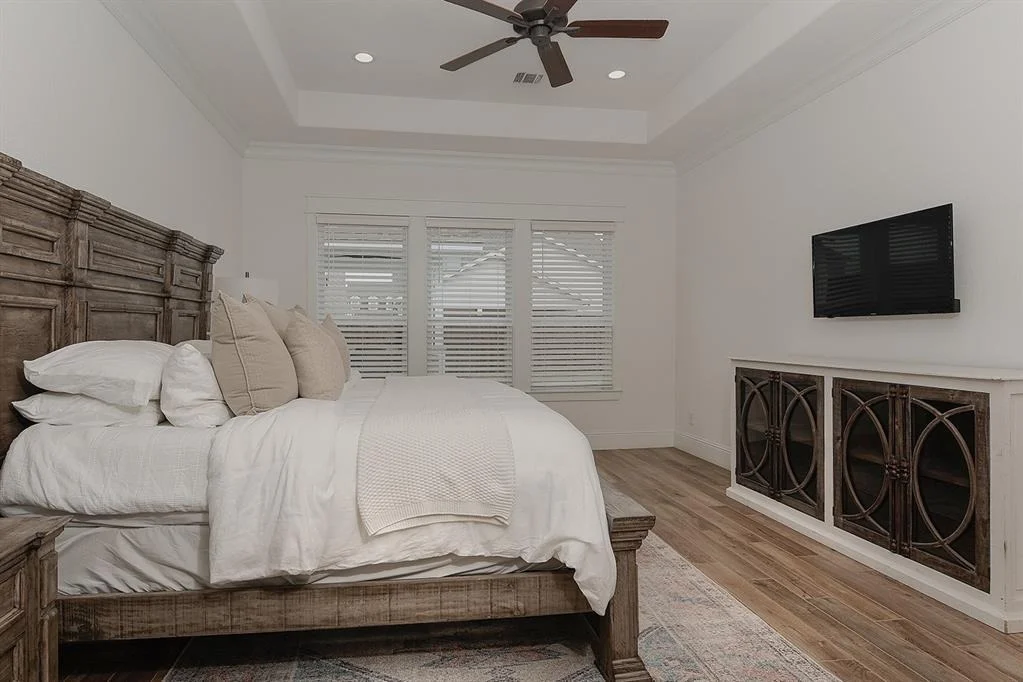 Photo of 2348 Goldenglade Drive