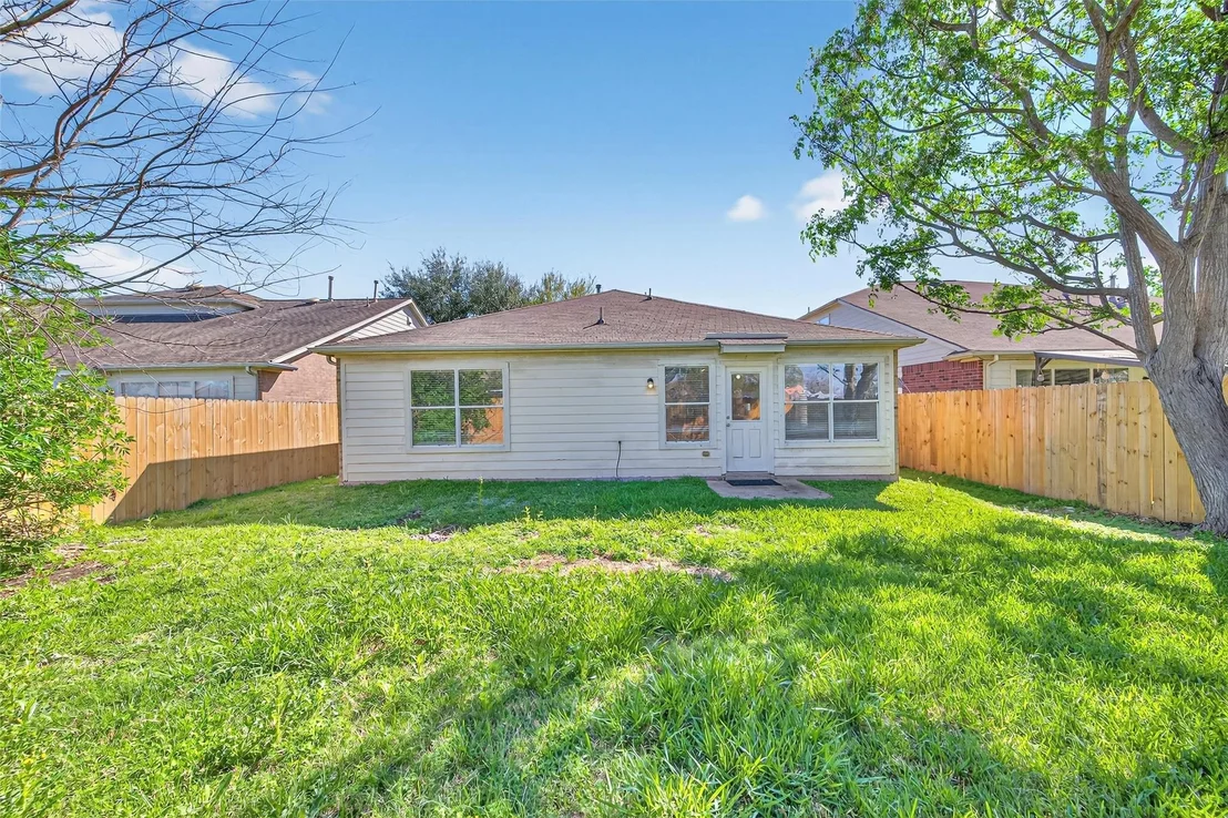 Photo of 10614 Sugar Trace Drive
