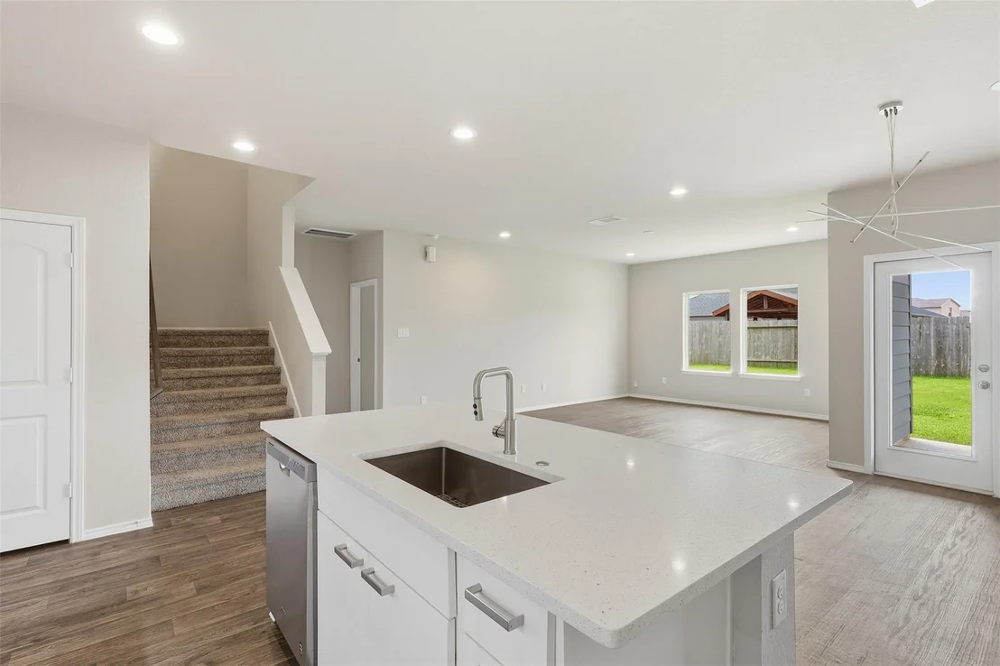 Photo of 21523 Victoria Harbor Drive