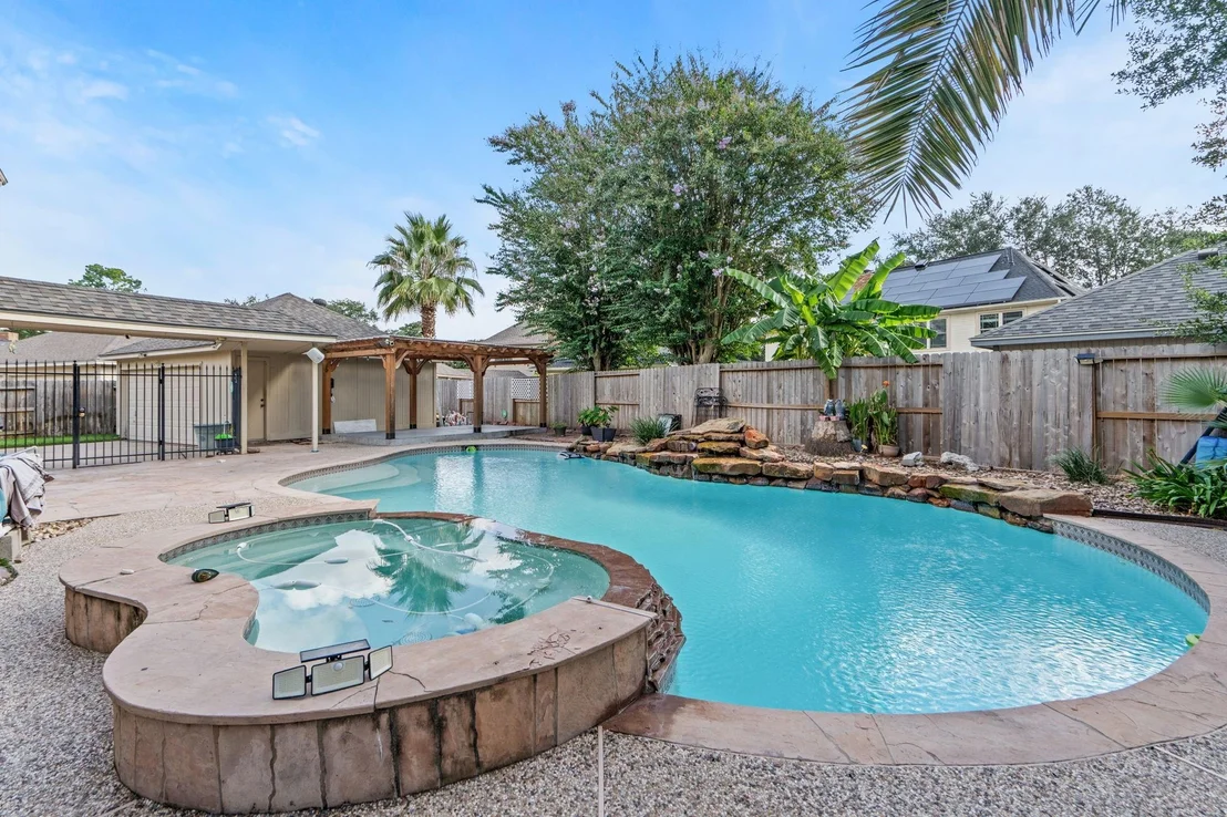 Photo of 7414 Starbridge Drive