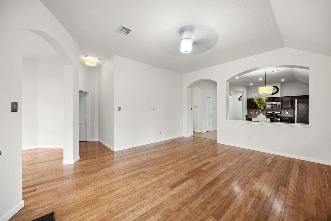 Photo of 2118 Midnight Lane