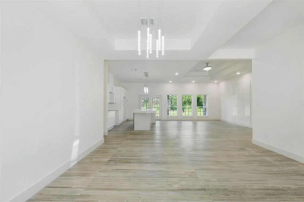 Photo of 2291 Riverside Drive