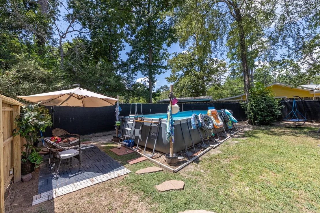 Photo of 10048 Crescent Drive