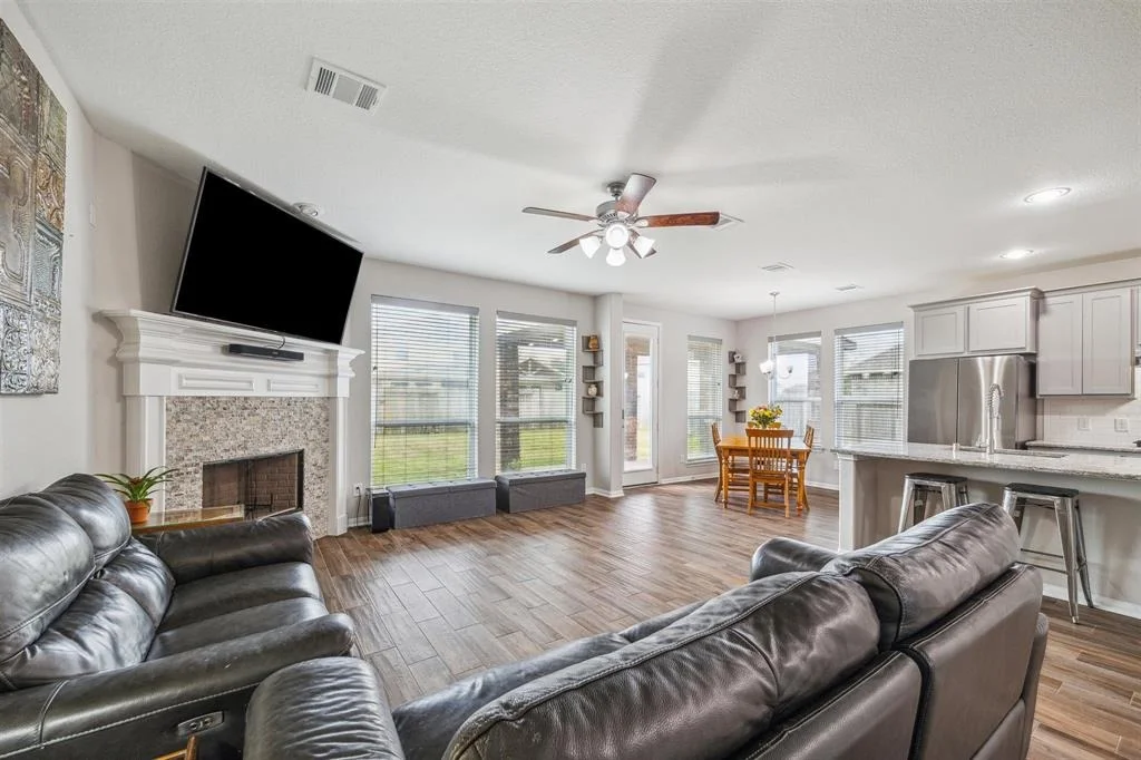 Photo of 31927 Dunham Lake Drive