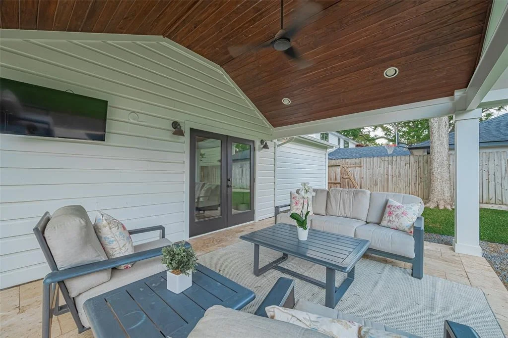 Photo of 14711 Carolcrest Drive