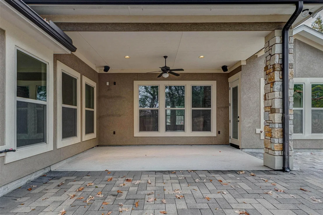 Photo of 28986 Twisted Oak Drive