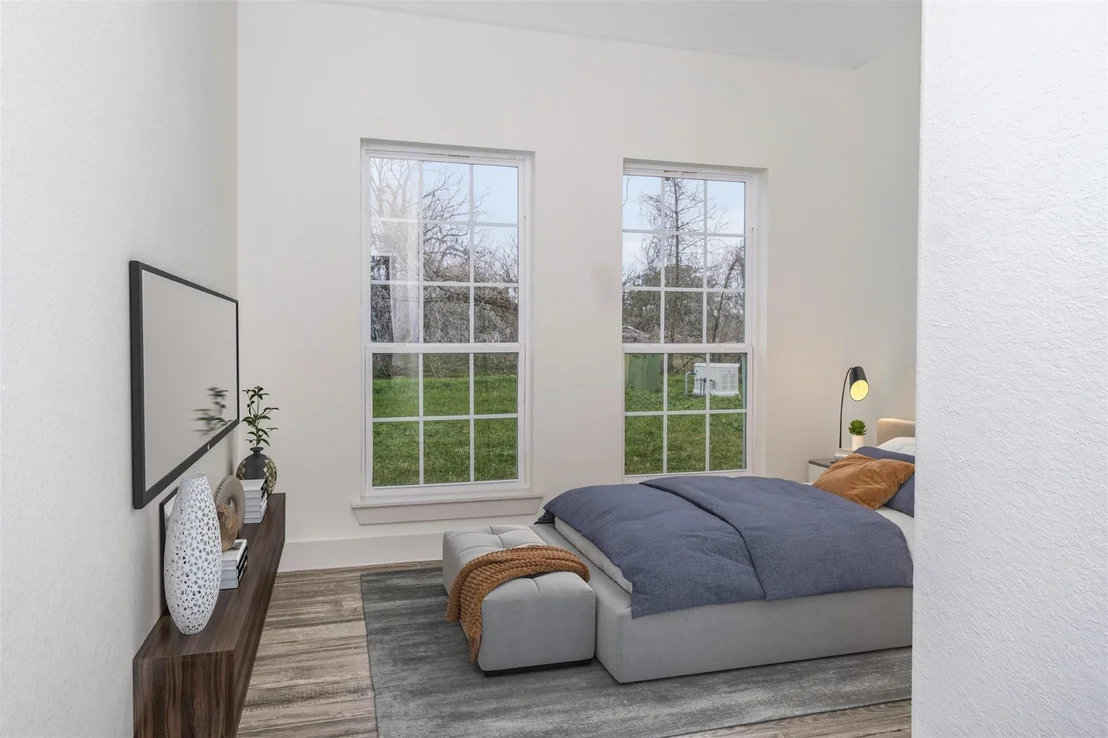 Photo of 2291 Riverside Drive