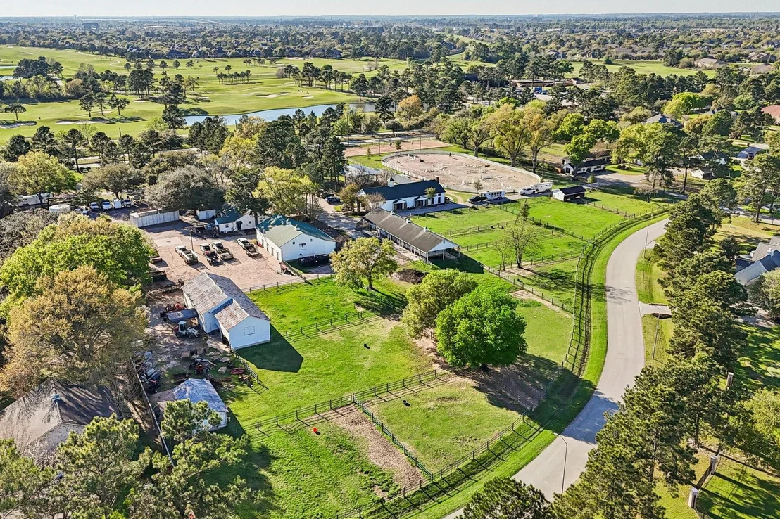 Photo of 51 Sandown Park Drive