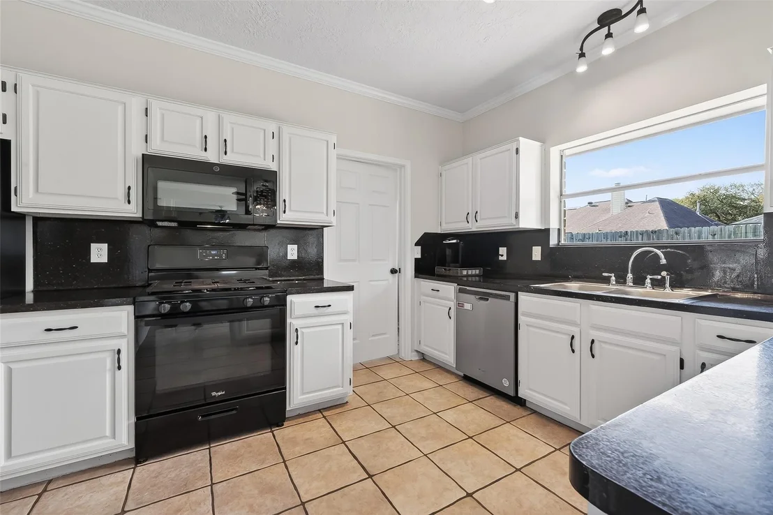 Photo of 6203 Cotton Field Lane