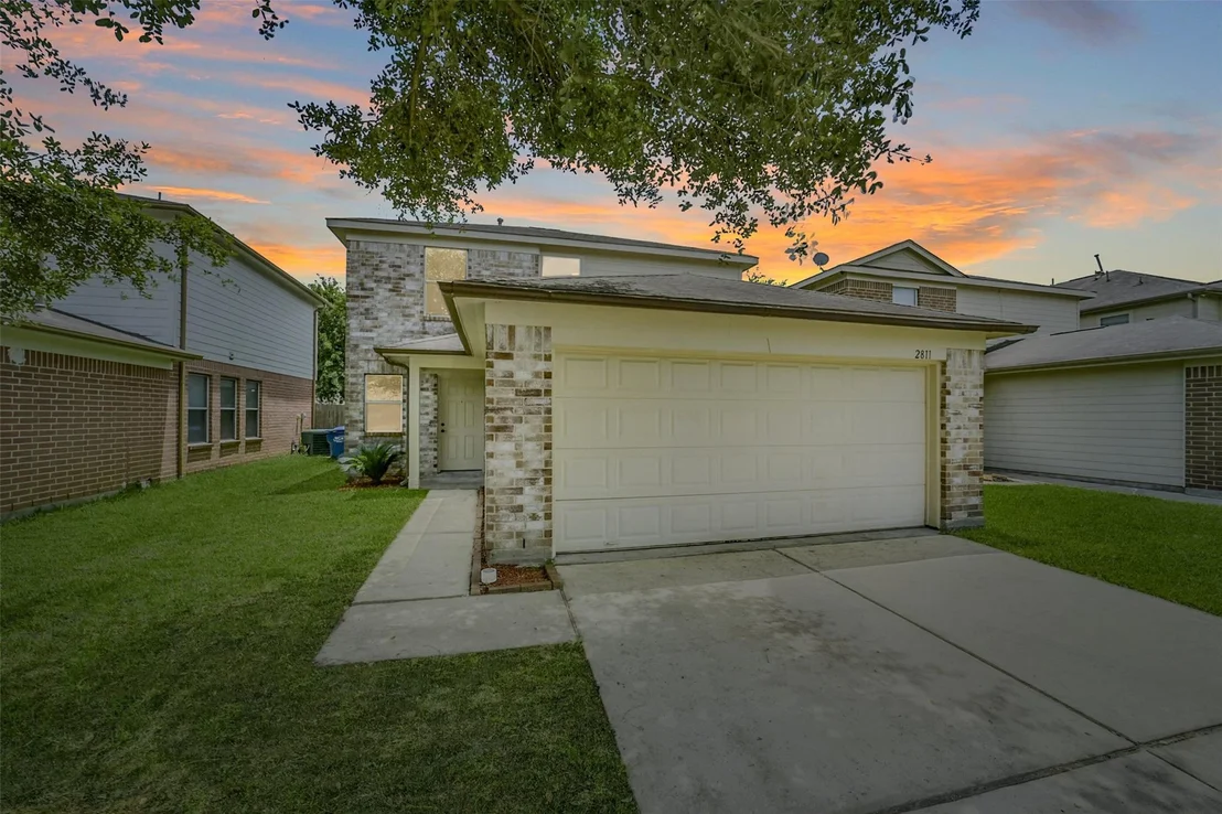 Photo of 2811 Packard Elm Street