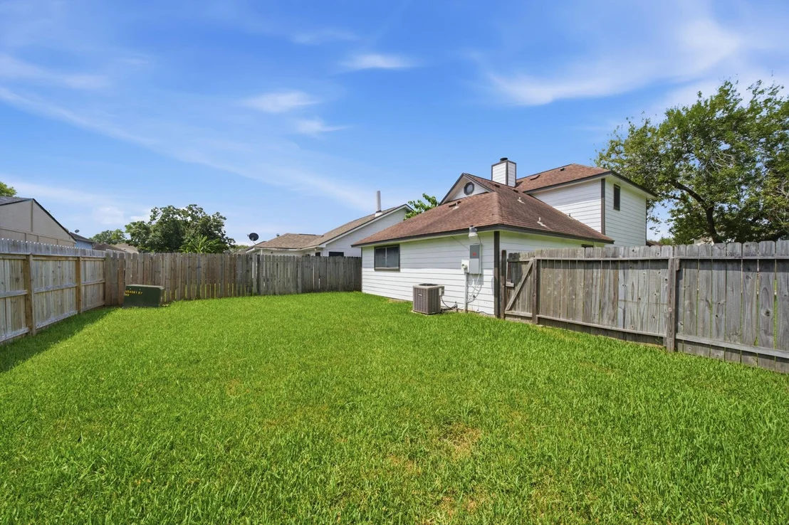 Photo of 5820 Guadalupe Drive