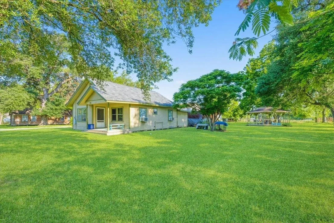 Photo of 3929 Almeda Genoa Road