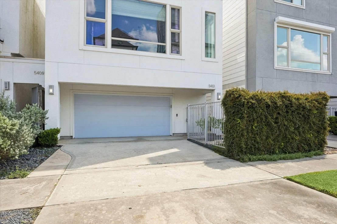 Photo of 5413 Jackson Street