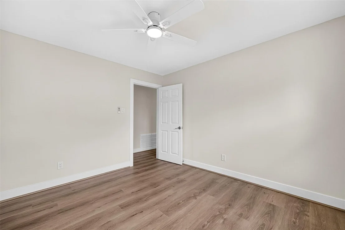 Photo of 401 Shirleen Drive
