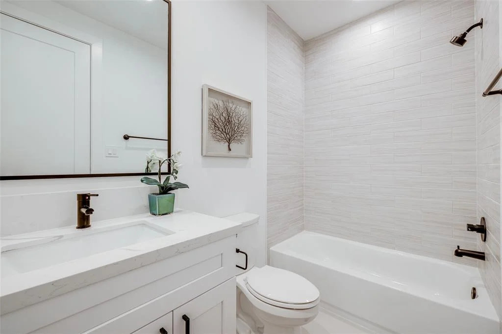 Photo of 2516 Driscoll Street
