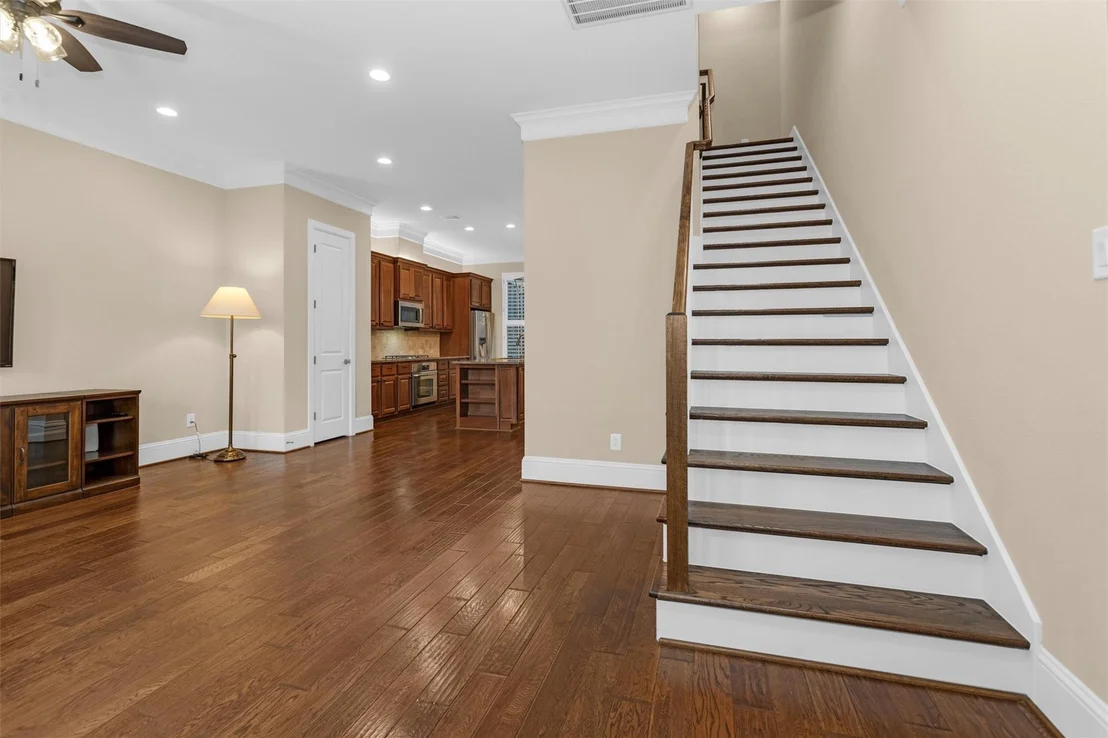 Photo of 6 Rafters Row
