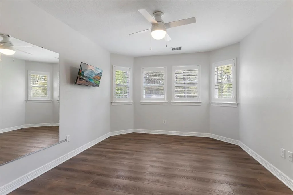 Photo of 38 E Shadowpoint Circle
