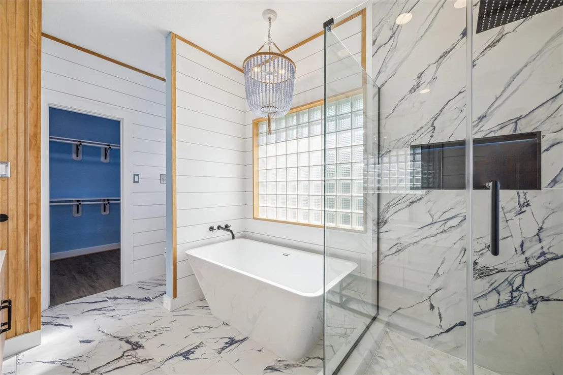 Photo of 1322 Outrigger