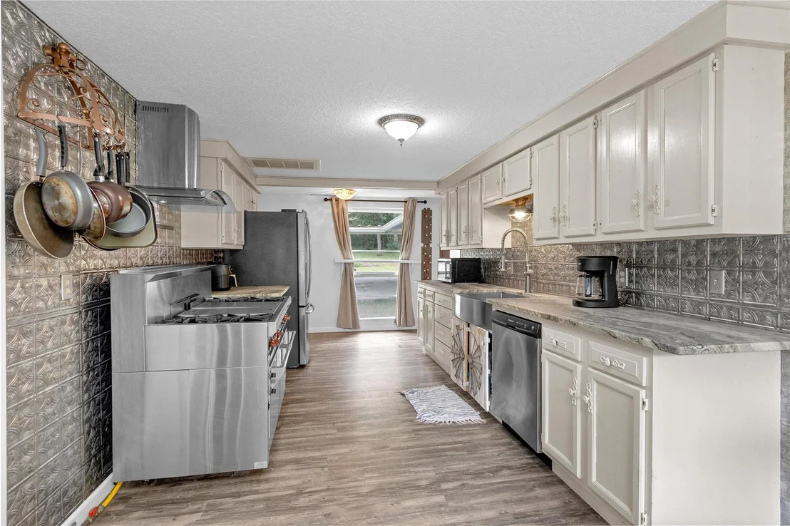 Photo of 328 Dogwood Forest Trail