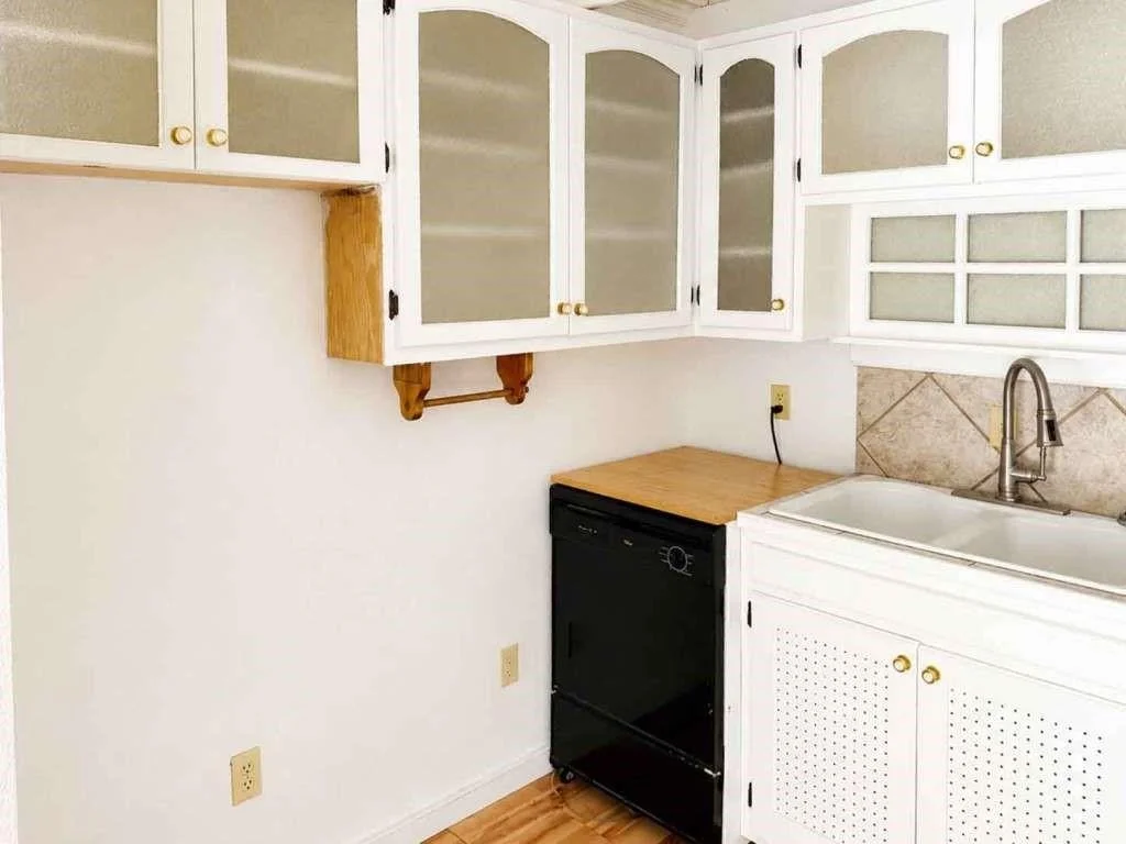 Photo of 108 W 9th Street