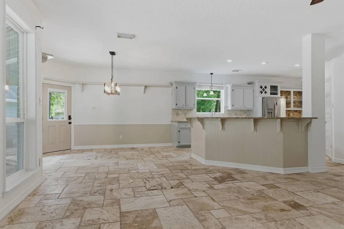 Photo of 2024 Old River Road