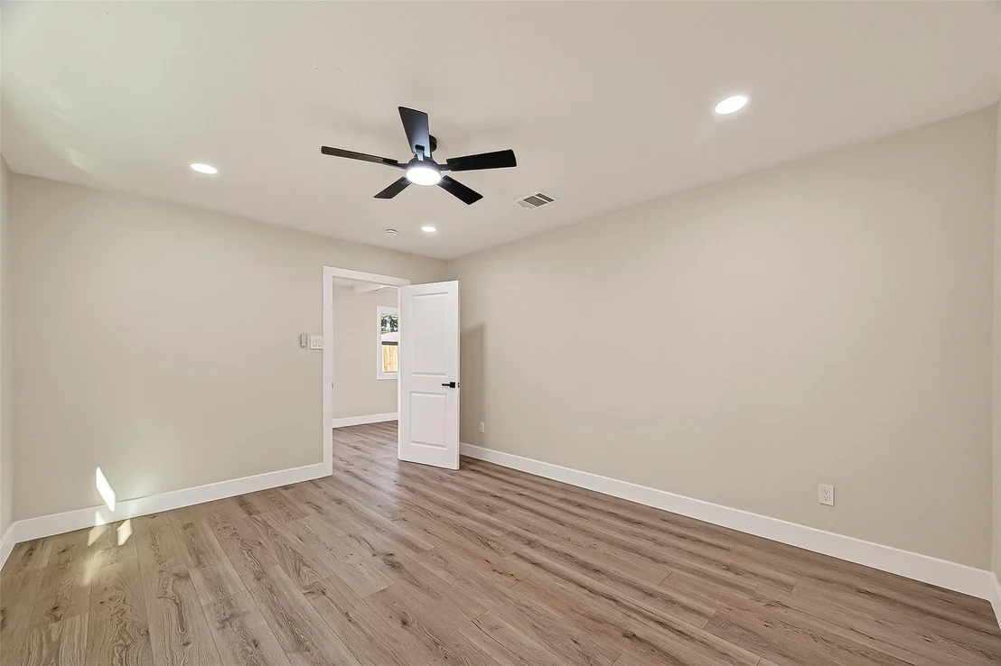 Photo of 5718 Longforest Drive