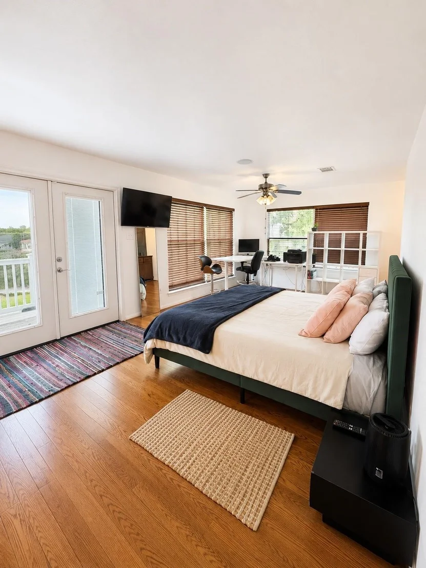 Photo of 1216 Cliffview Drive