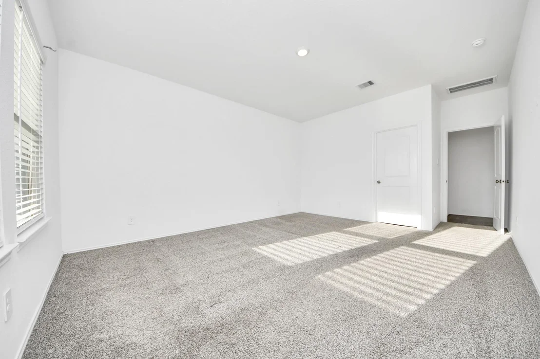 Photo of 5122 Hedgerose Lane