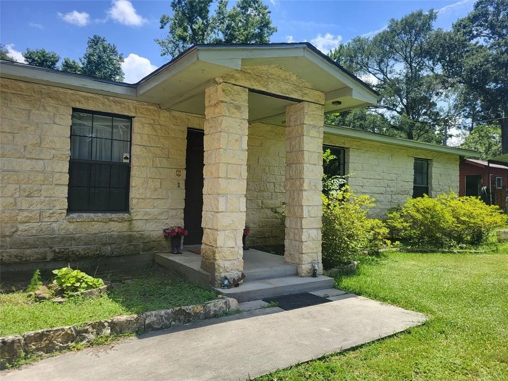 Photo of 10404 Royal Terrell Dr