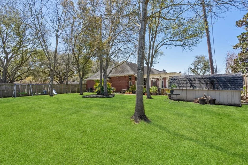 Photo of 5702 Summerfield Lane