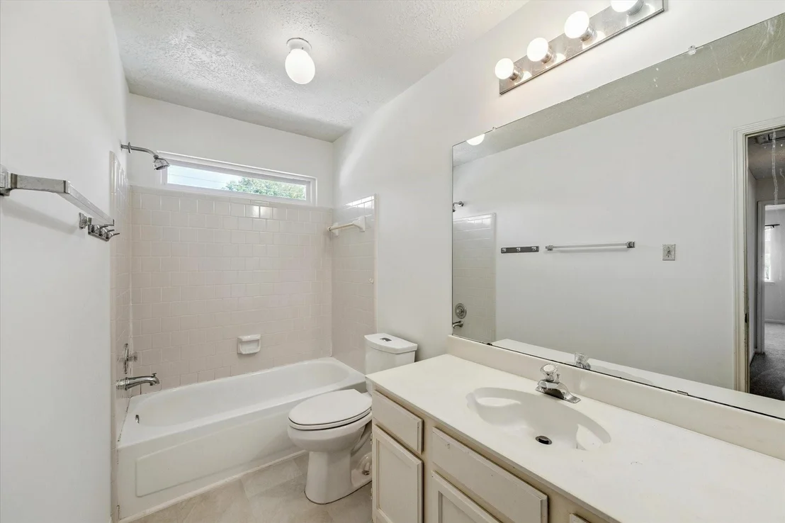 Photo of 6523 Inverness Way