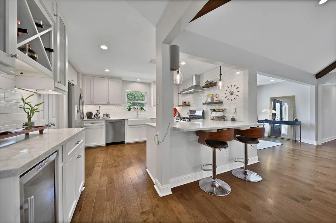 Photo of 1503 W T C Jester Boulevard