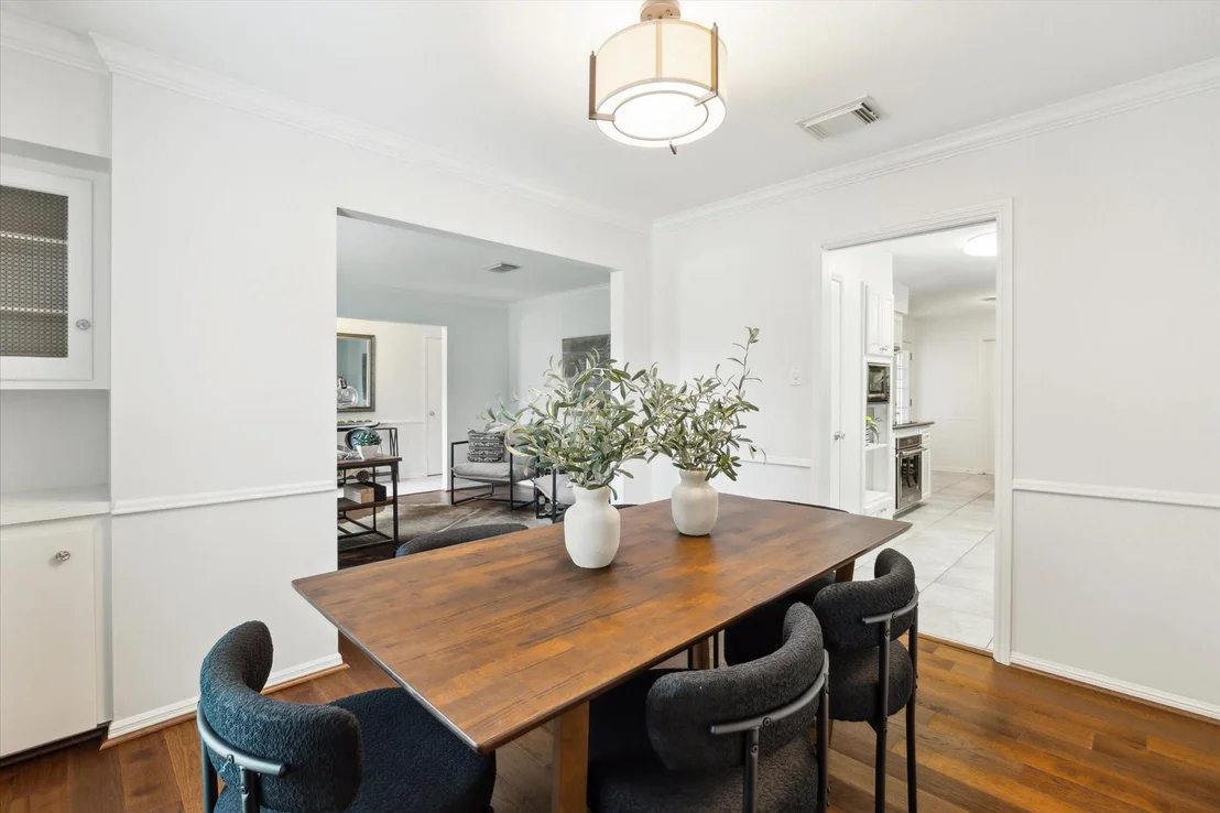 Photo of 2523 Moss Hill Drive