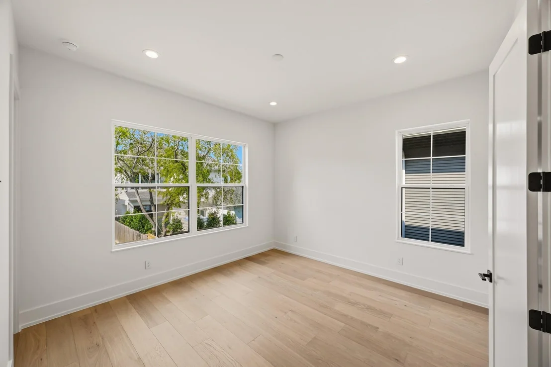 Photo of 715 Merrill Street